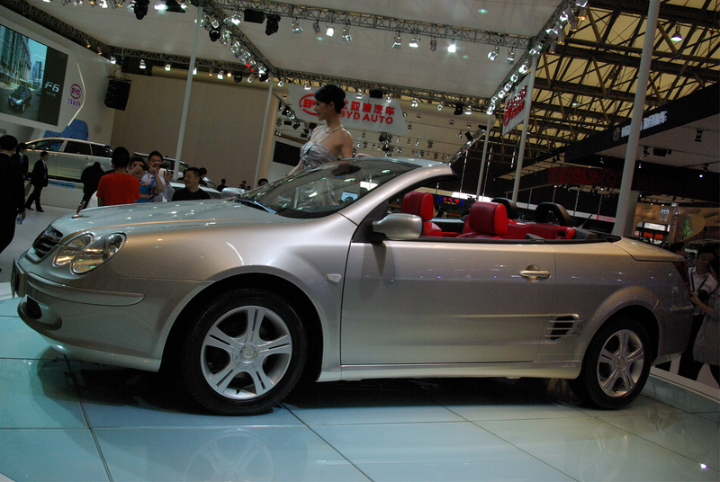 Illustration for article titled BYD B8 Convertible: Impending Doom Never Looked So Good, SL-like